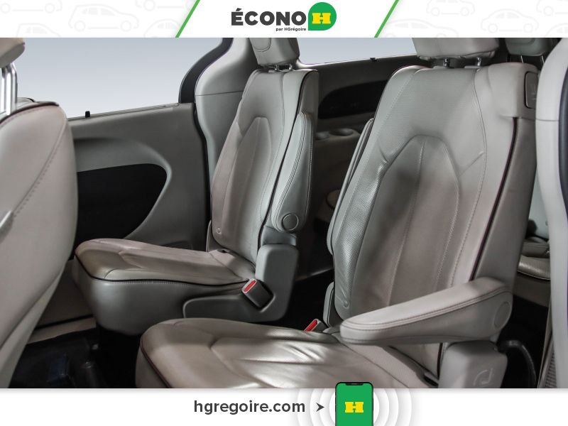 Chrysler Pacifica 2018 Argent Saint-Eustache - photo #18