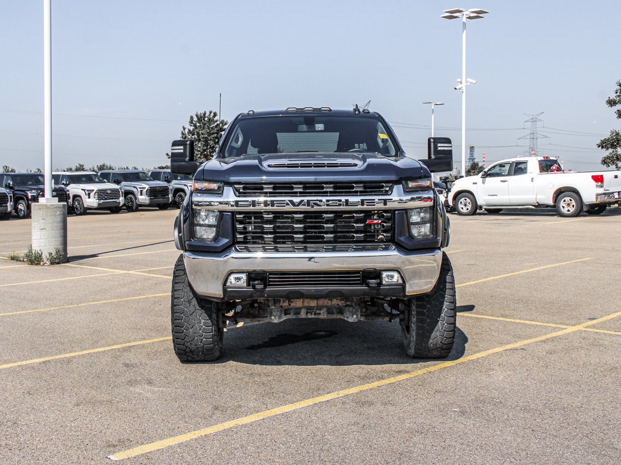 2022 Chevrolet Silverado 2500HD 4WD Crew Cab 159 LT Blue Sherwood Park - photo #2