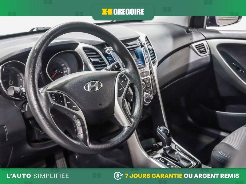 Hyundai Elantra 2017 Bleu Laval - photo #11