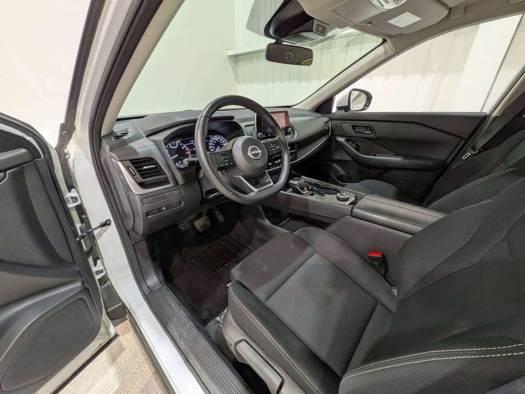 2024 Nissan Rogue AWD S White Val-David - photo #9