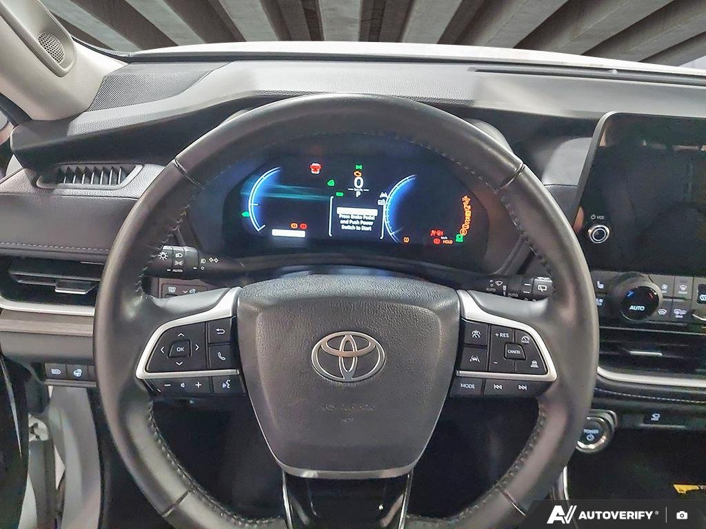 2025 Toyota Grand Highlander 2602009A | Hybrid Limited Wind Chill Pearl Edmonton - photo #13