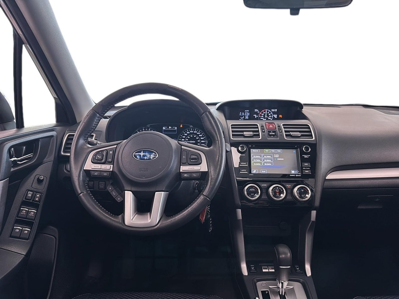 Subaru Forester 2017 Blanc Baie-Comeau - photo #13