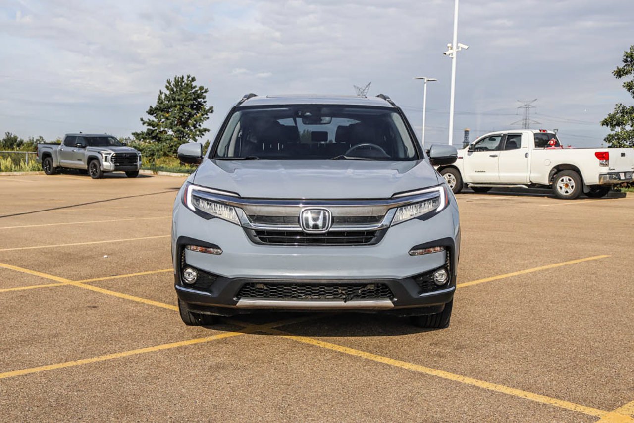2022 Honda Pilot Touring 7-Passenger AWD Grey Sherwood Park - photo #2