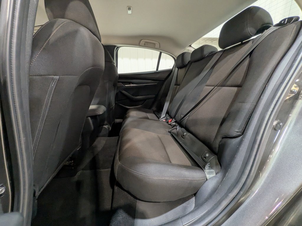 2019 Mazda Mazda3 GX Auto FWD Grey Val-David - photo #10