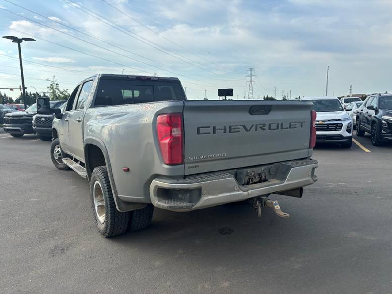 2024 Chevrolet Silverado 3500HD 4WD Crew Cab 159 LT Grey Sherwood Park - photo #3