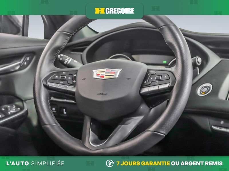 2023 Cadillac XT4 Grey Saint-Eustache - photo #17