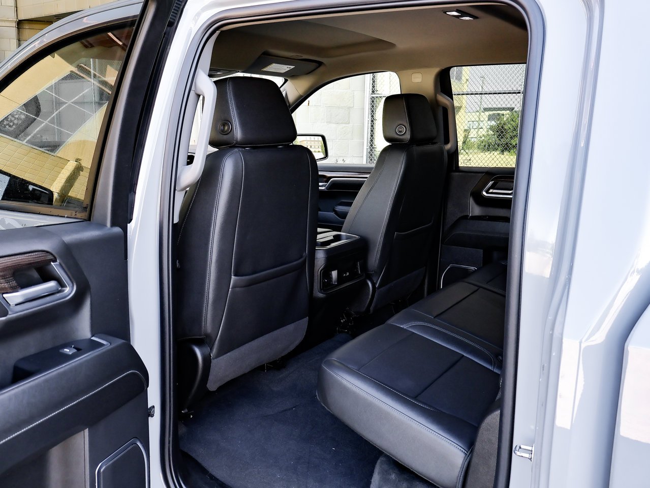 2024 Chevrolet Silverado 1500 4WD Crew Cab 147 RST Grey Sherwood Park - photo #26