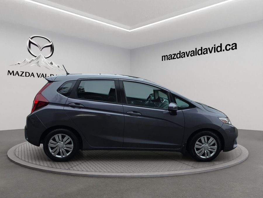 2016 Honda Fit LX à hayon 5 portes CVT, caméra de recul, sièges chauffant, commande audio au volant Grey