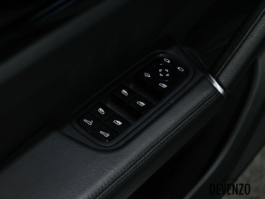 2020 Porsche Cayenne Silver Saint-Eustache - photo #11