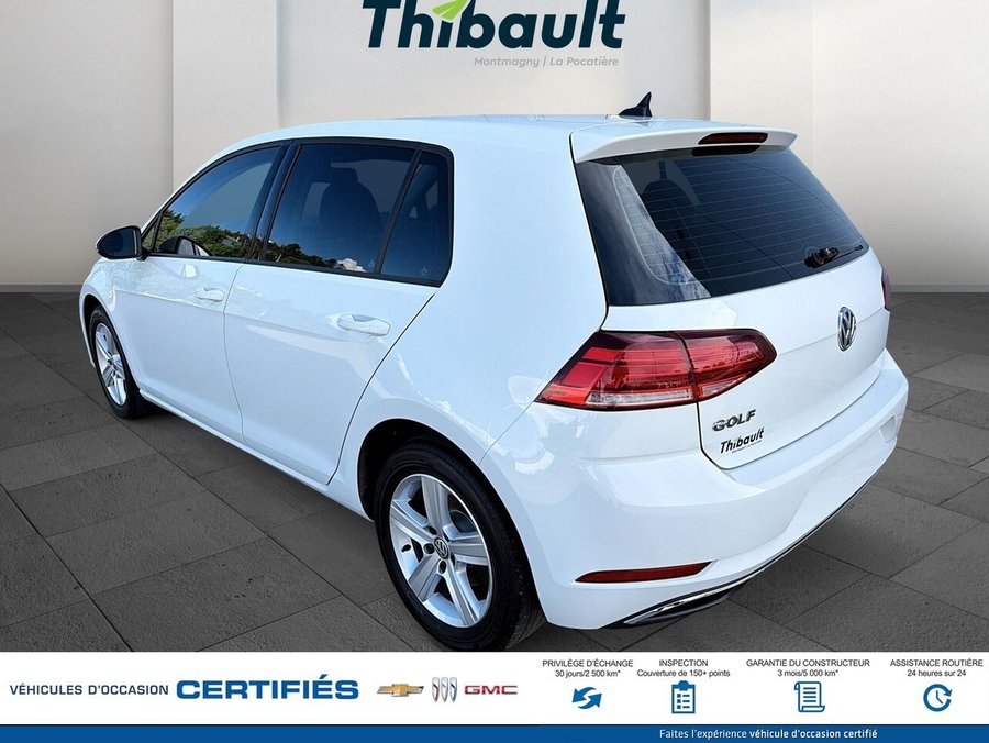 Volkswagen Golf Comfortline 5 portes avec boîte manuelle 2021 Blanc