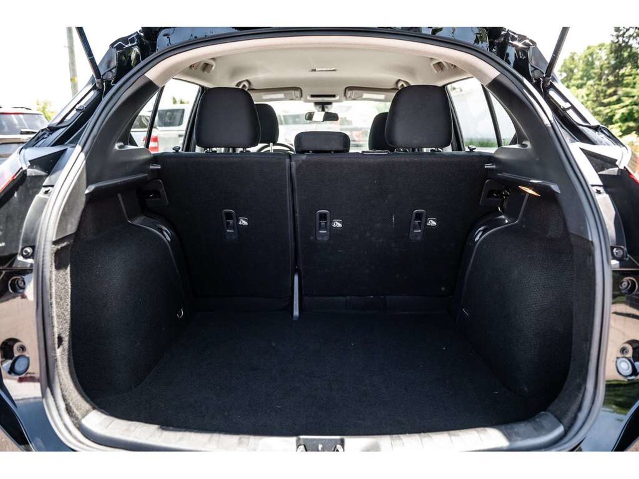Nissan Kicks Play 2025 Argent Sainte-Julienne - photo #8