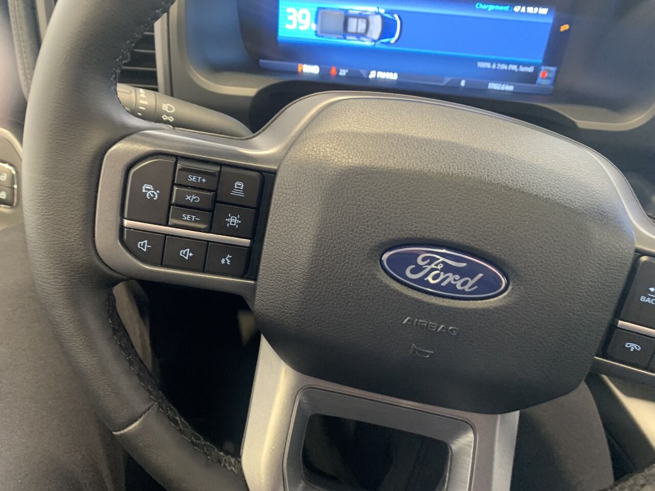 Ford F-150 Lightning LIGHTNING LARIAT CREW CAB 2025 Blanc Châteauguay - photo #34