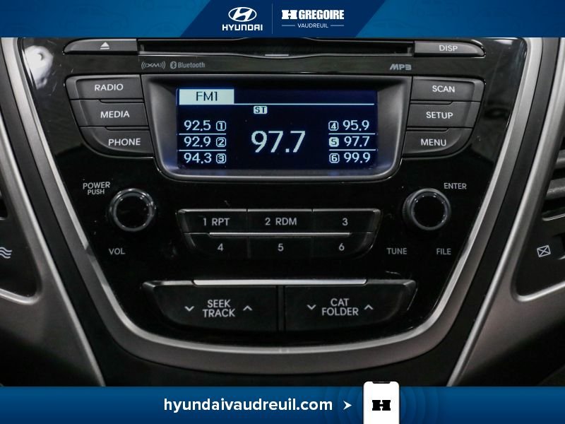 2016 Hyundai Elantra White Laval - photo #24