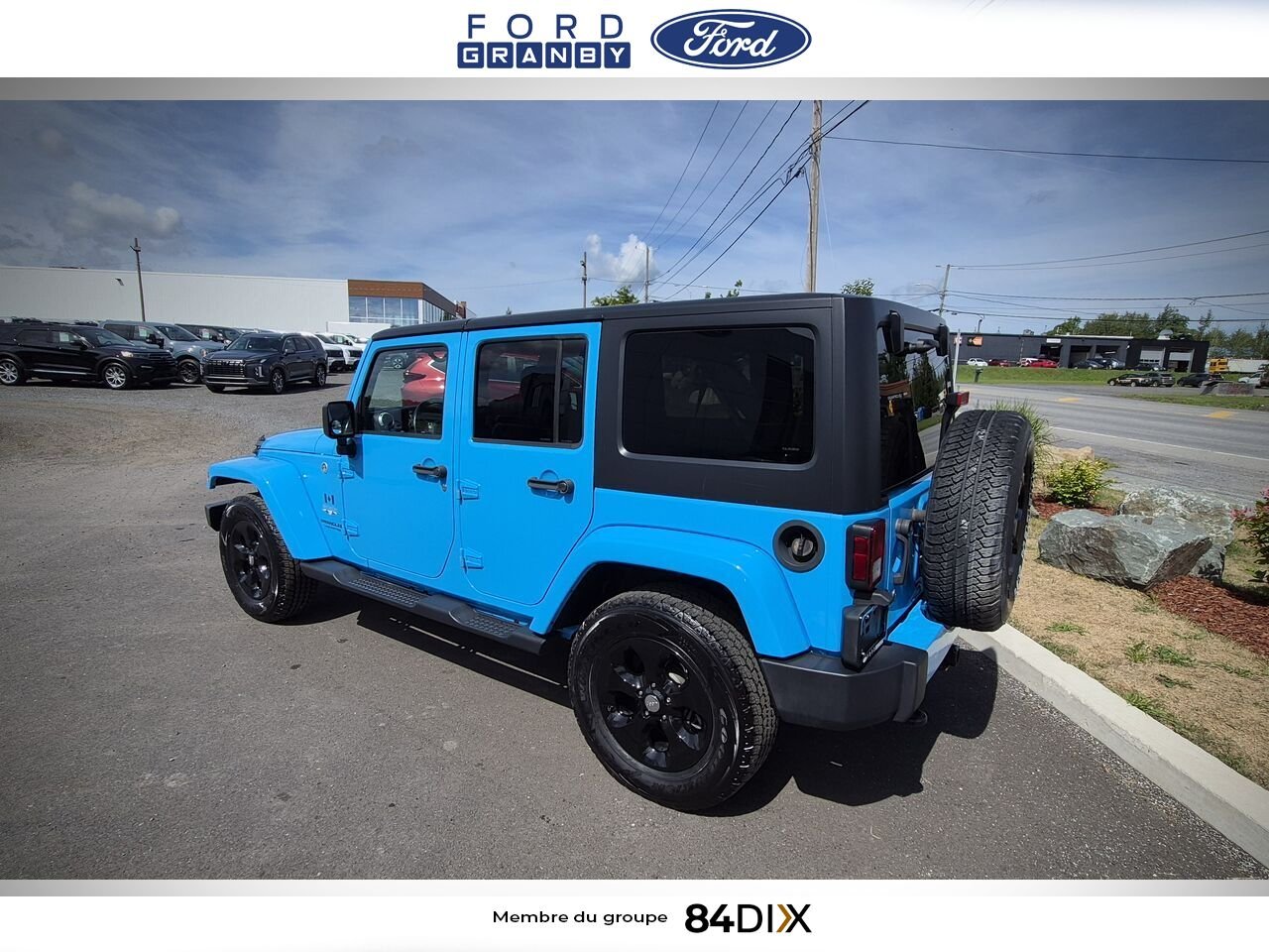 Jeep Wrangler Unlimited 2017 Bleu Granby - photo #4