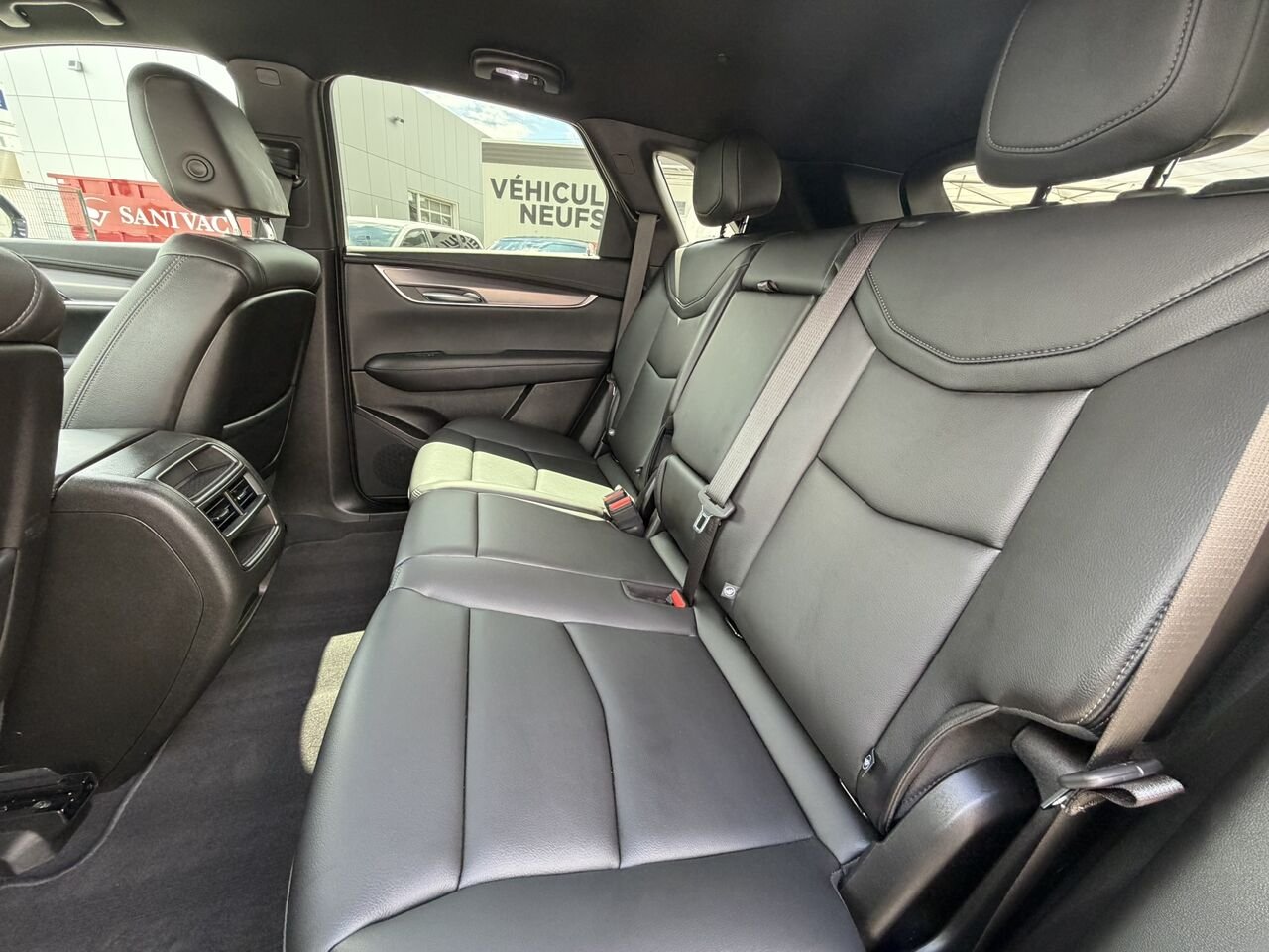 2024 Cadillac XT5 LUXURY FINANCEMENT À PARTIR DE 3.99% Green Laval - photo #16