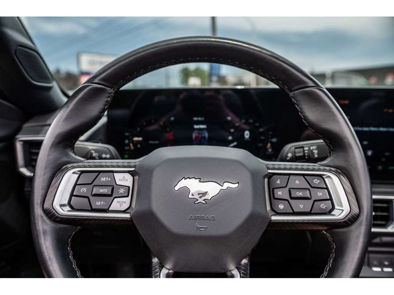 2025 Ford Mustang Silver Sainte-Julienne - photo #15