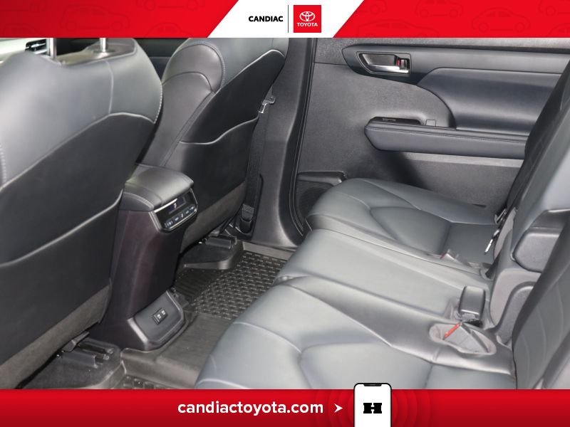 Toyota Highlander 2021 Noir Blainville - photo #30