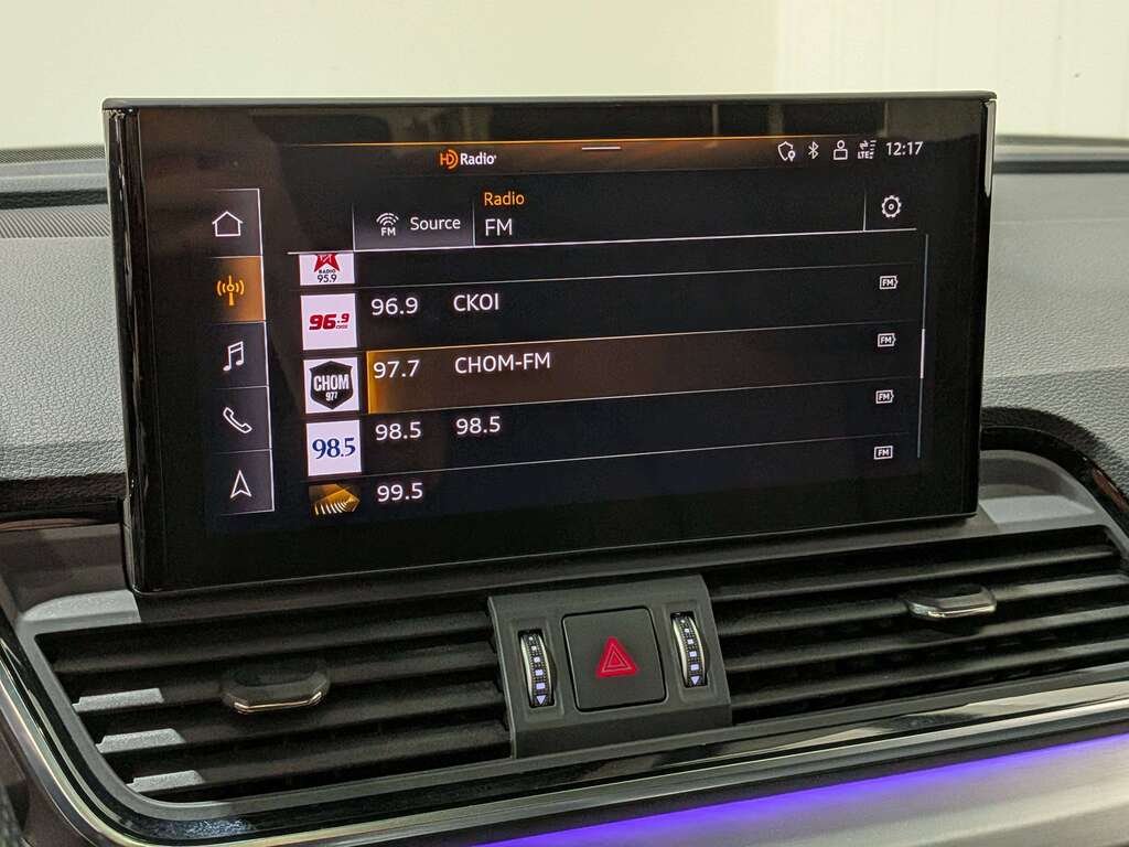 2023 Audi Q5 Technik 45 TFSI quattro Black Val-David - photo #23