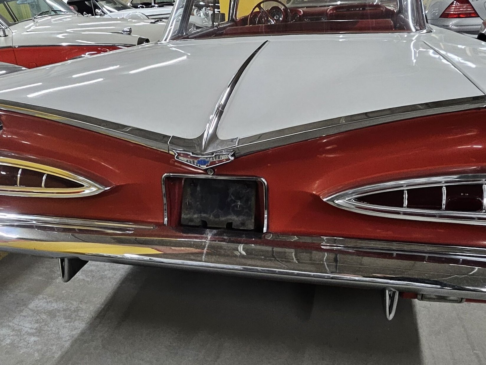 Chevrolet Impala Rare find - Survivor - Flat top 1959 Rouge Montréal - photo #4