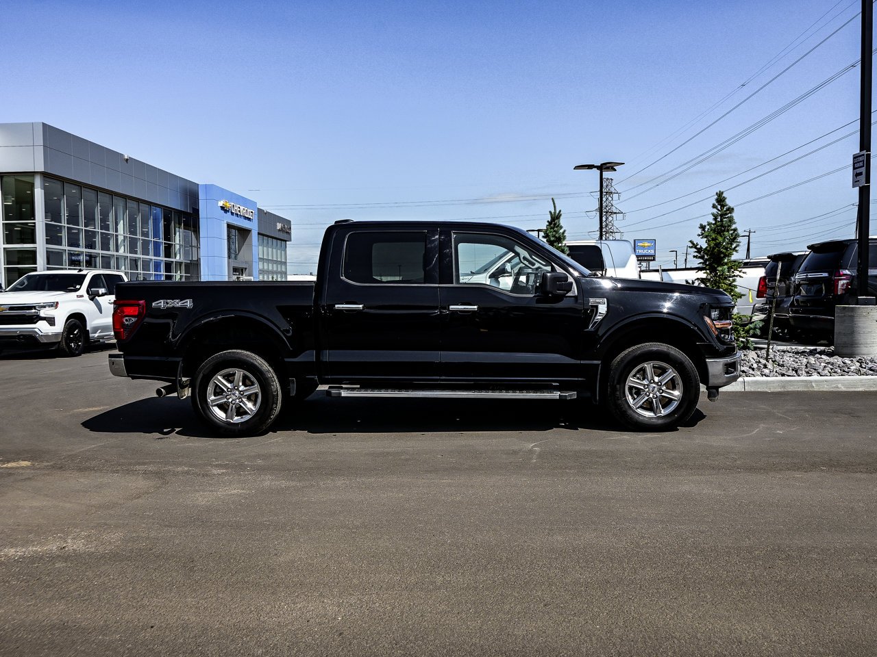 2024 Ford F-150 XLT 4WD SuperCrew 5.5' Box Black Sherwood Park - photo #14