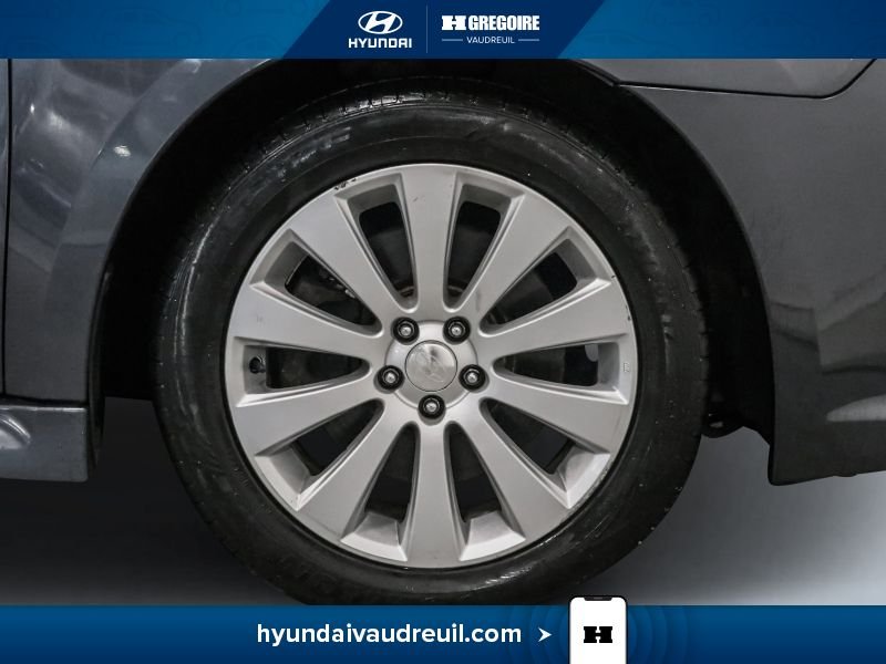 2010 Subaru Legacy Grey Laval - photo #32