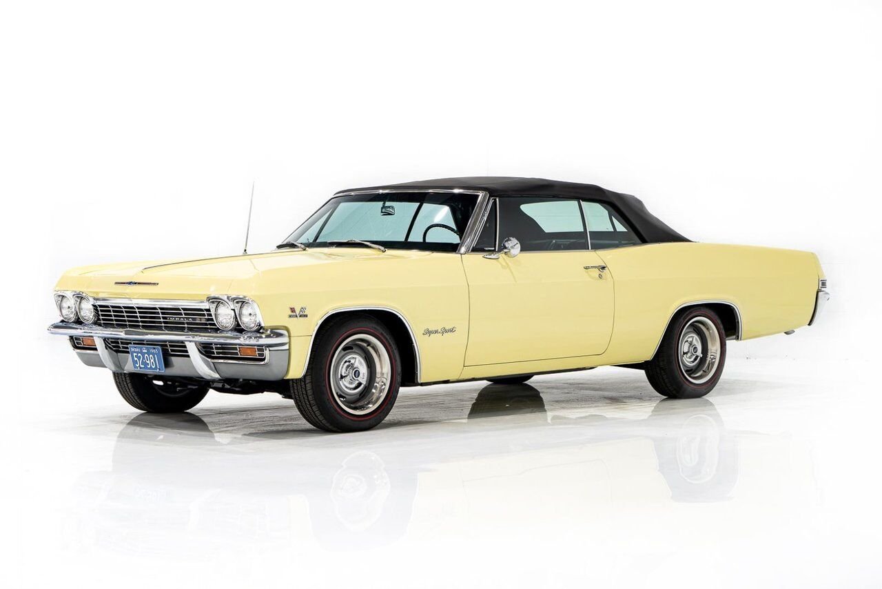 1965 Chevrolet Impala SS *PRIX EN USD* 396/325HP 4spd frame off restoration Yellow Montreal - photo #0