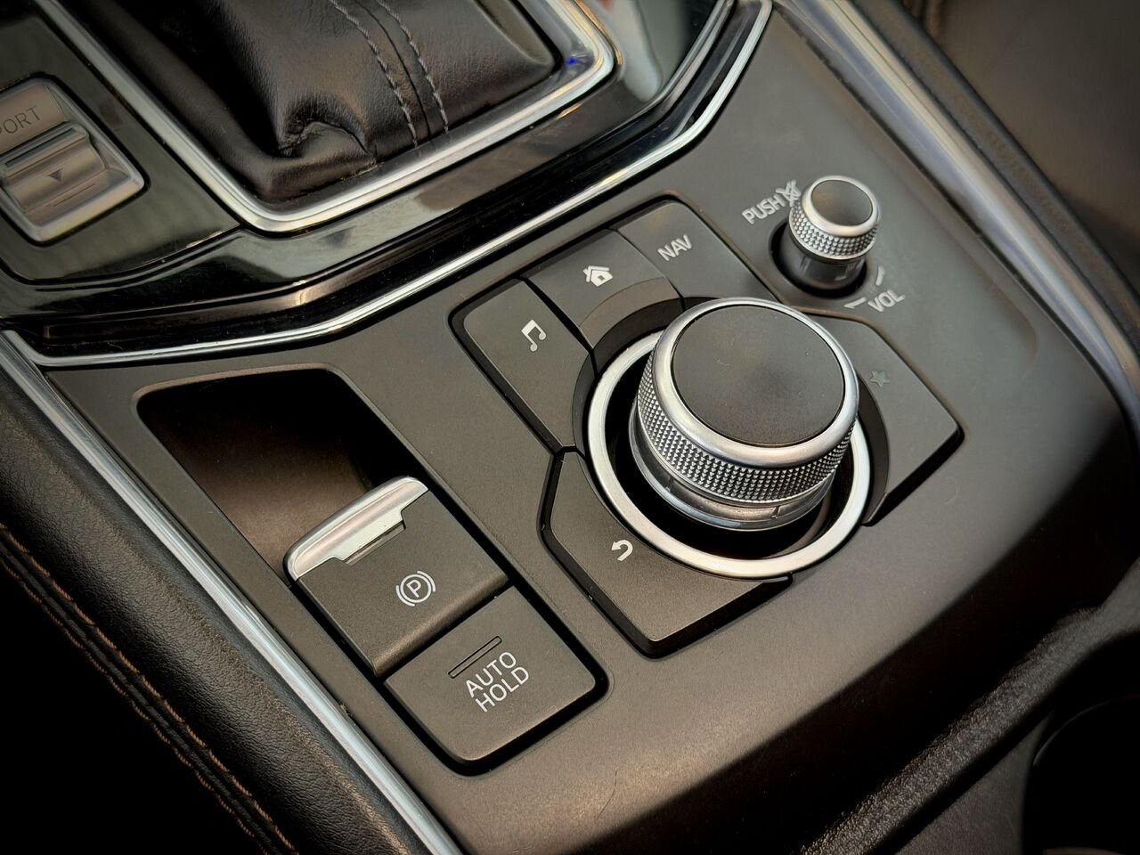 2021 Mazda CX-5 Grey Notre-Dame-des-Prairies - photo #30