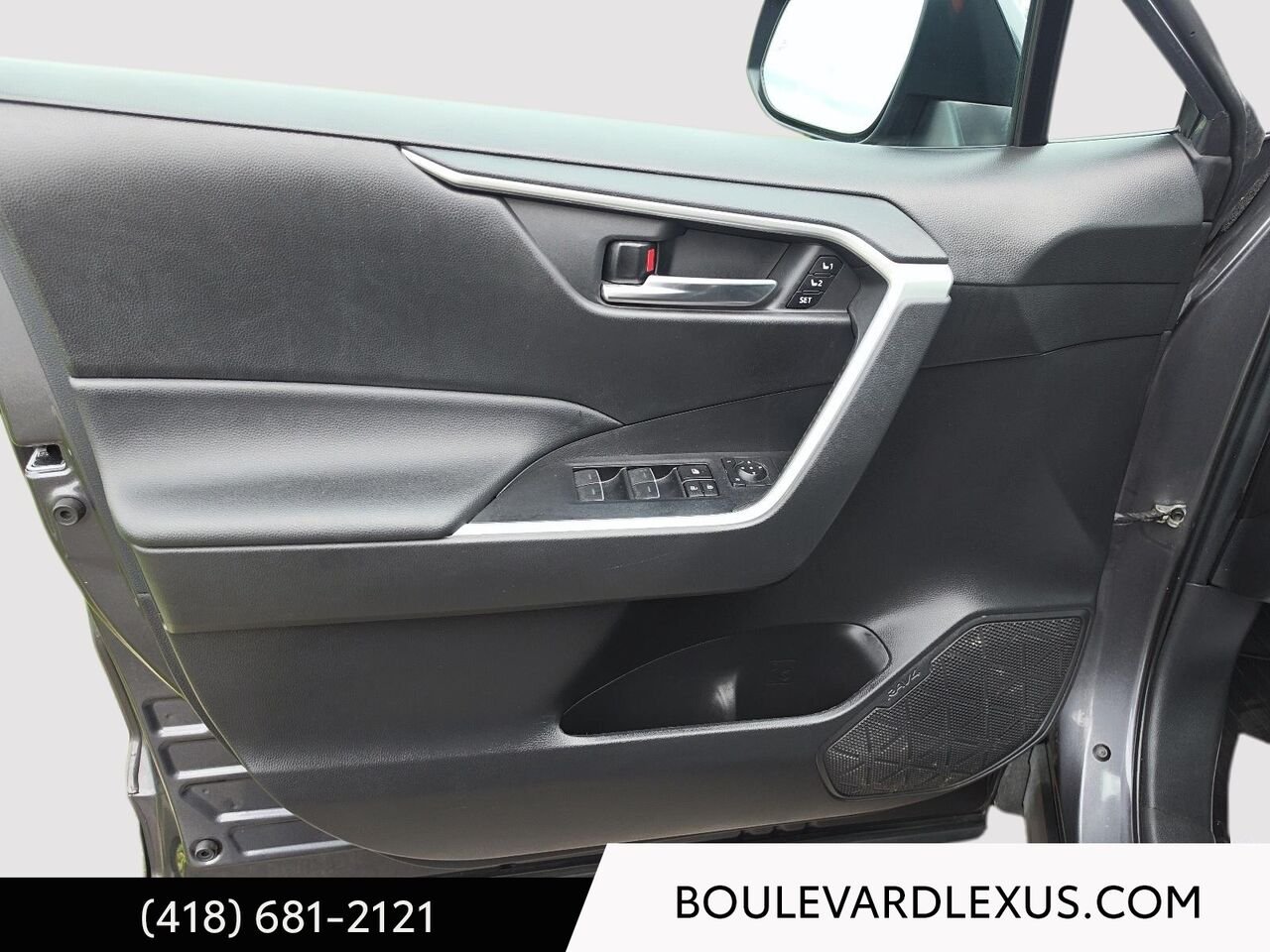 Toyota RAV4 19909A | XLE TI 2023 Gris Québec - photo #7