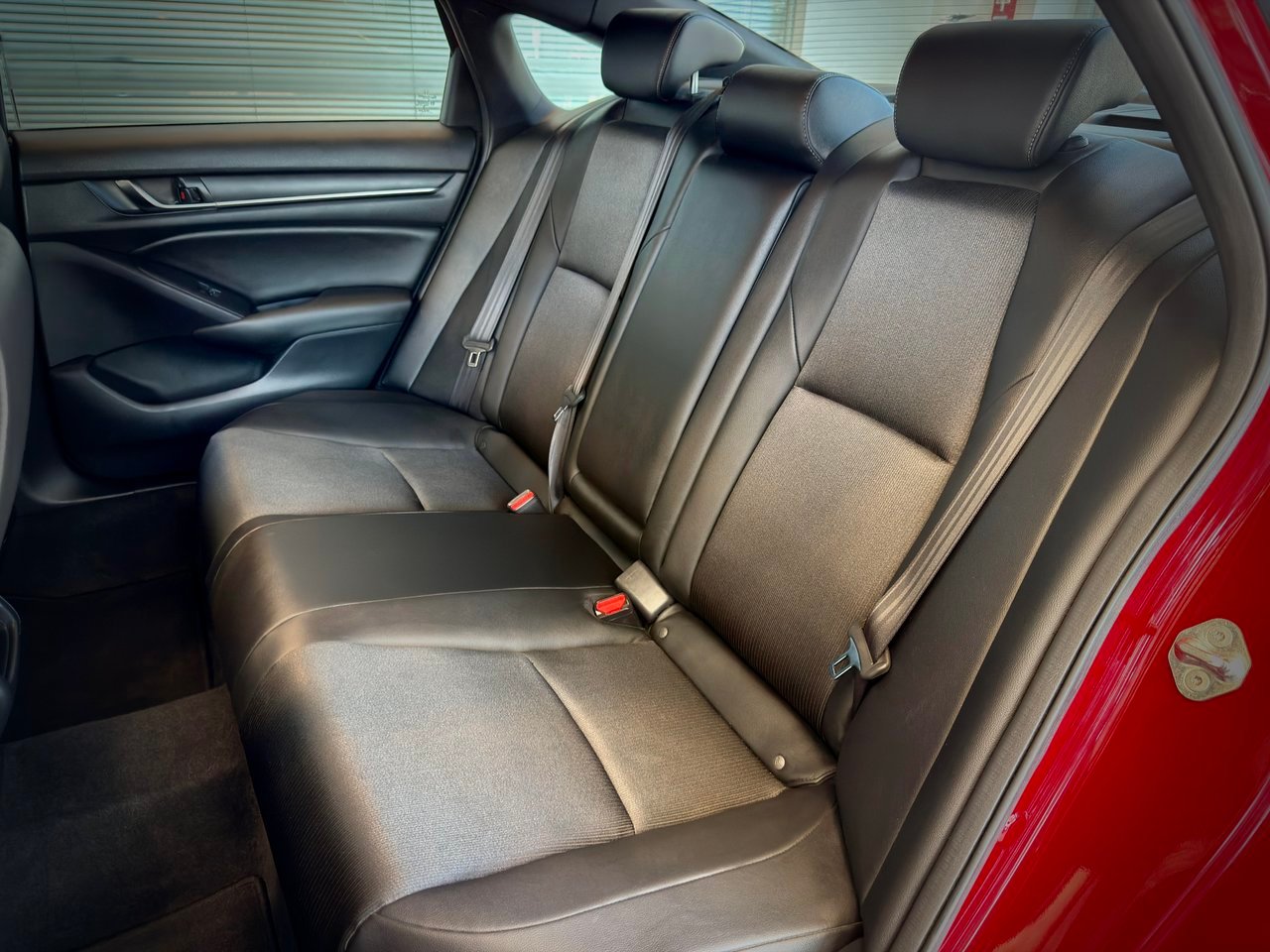 Honda Accord Sedan 2019 Rouge Notre-Dame-des-Prairies - photo #11