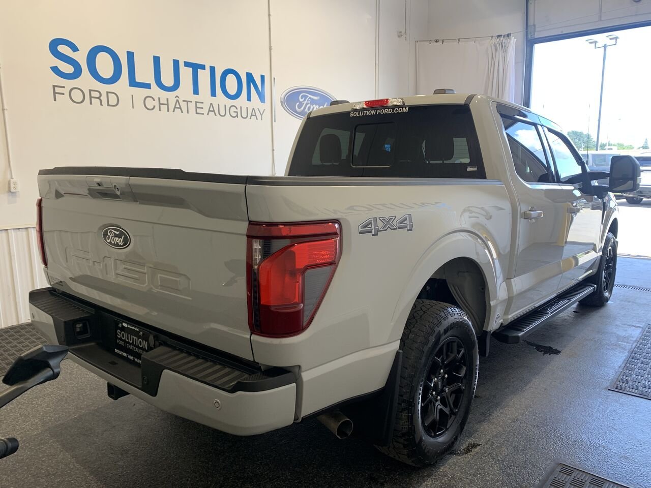 2024 Ford F-150 Grey Châteauguay - photo #7