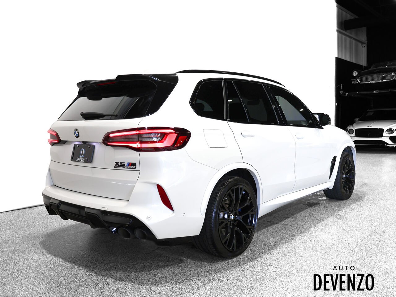 2022 BMW X5 M White Saint-Eustache - photo #3
