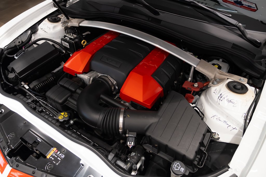 2011 Chevrolet Camaro 2dr Conv 2SS | PRICE IN USD | 14 of 50 White Kirkland - photo #26