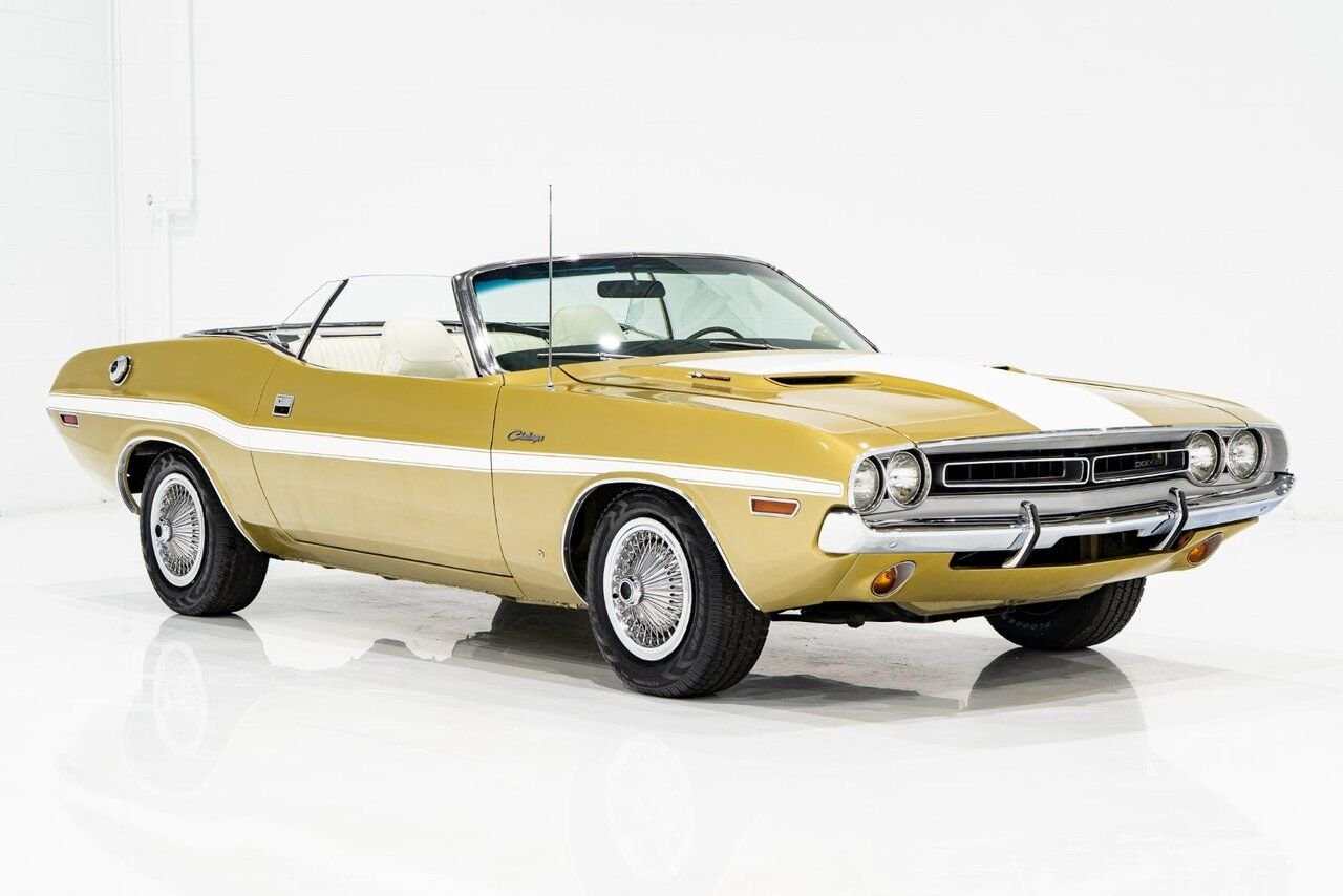Dodge Challenger *PRIX EN USD* Convertible Fully restored to desirable specifications 1971 Or Montréal - photo #58