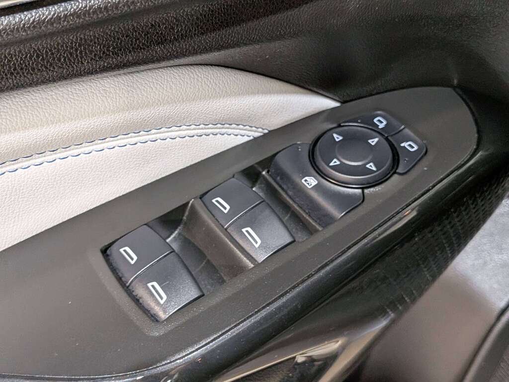 2025 Chevrolet Trax FWD 4dr LT Grey Val-David - photo #31