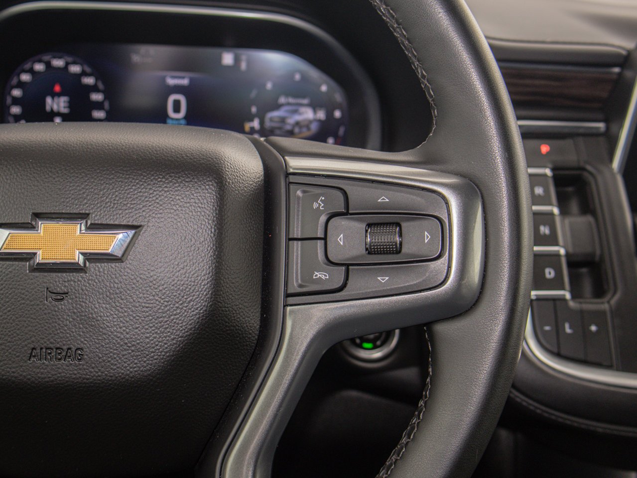 2023 Chevrolet Tahoe 4WD 4dr LT Grey Sherwood Park - photo #26