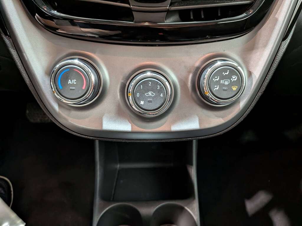 Chevrolet Spark 2019 Blanc Val-David - photo #21