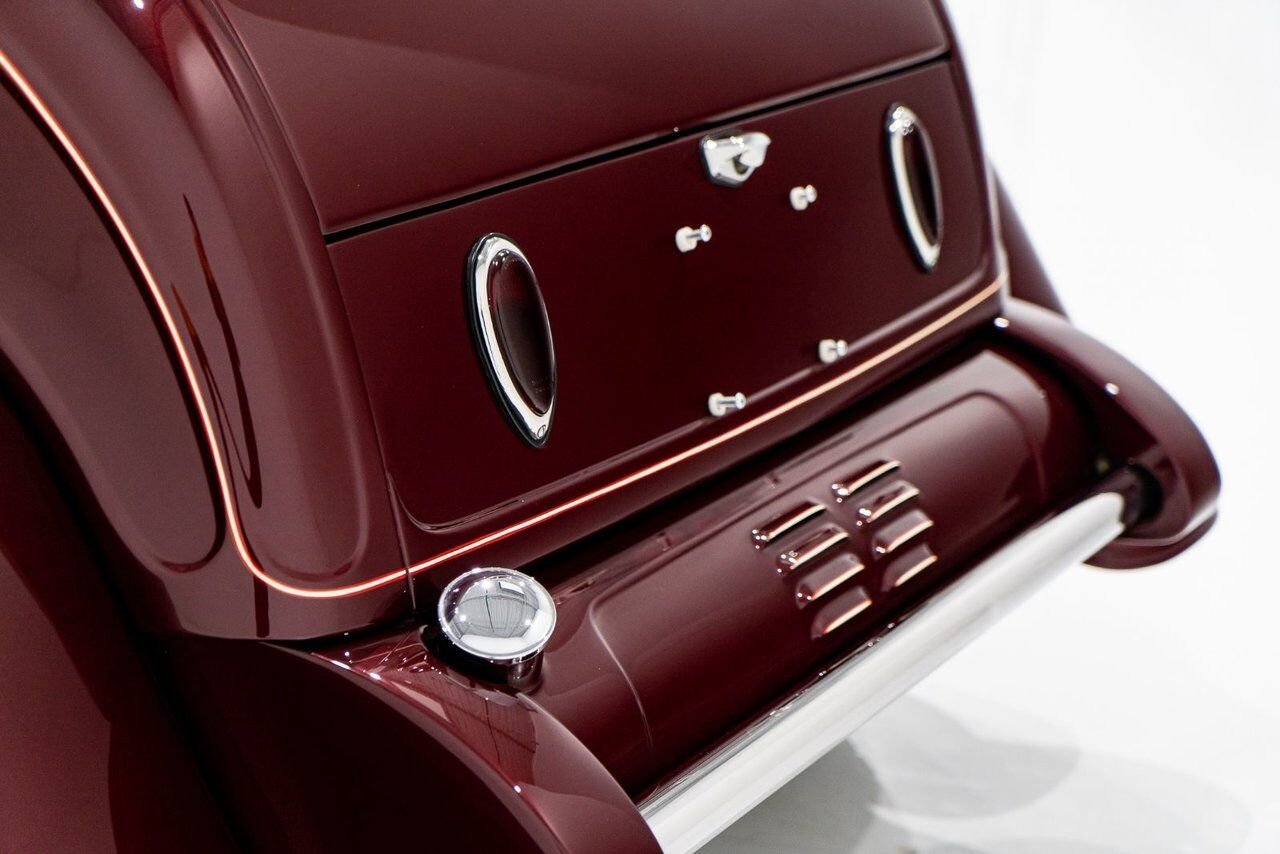 1932 Ford Highboy Lobeck creation spectacular presentation **PRICE IN USD** Red Montreal - photo #36