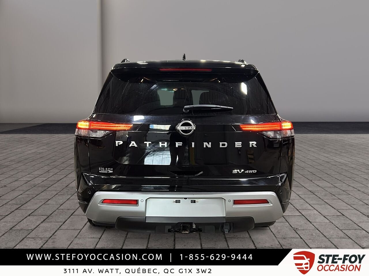 2024 Nissan Pathfinder Black Québec - photo #2