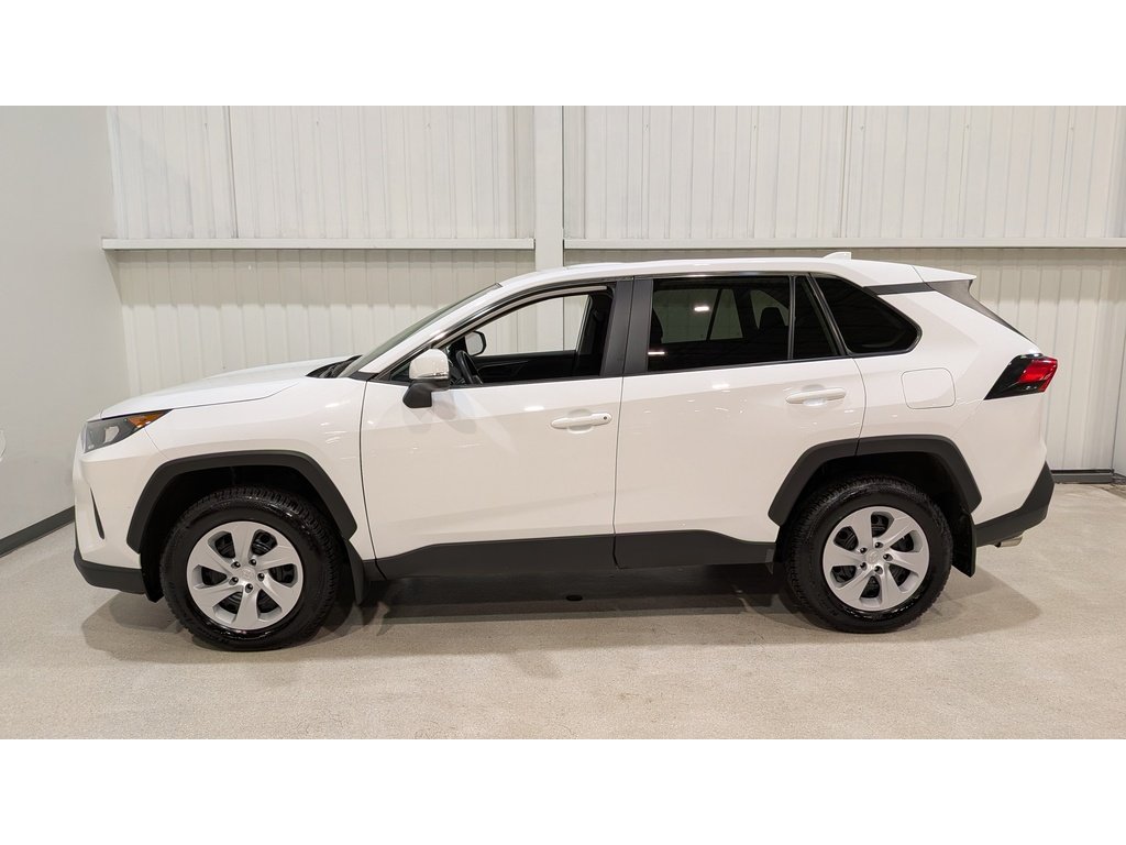 2024 Toyota RAV4 LE AWD White Val-David - photo #4