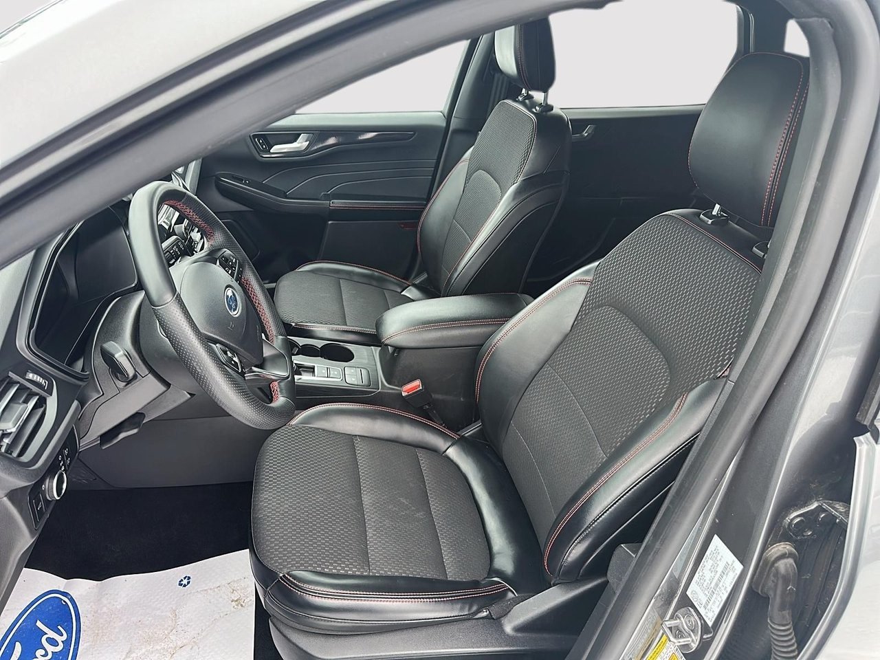 2024 Ford Escape Grey Rouyn-Noranda - photo #7