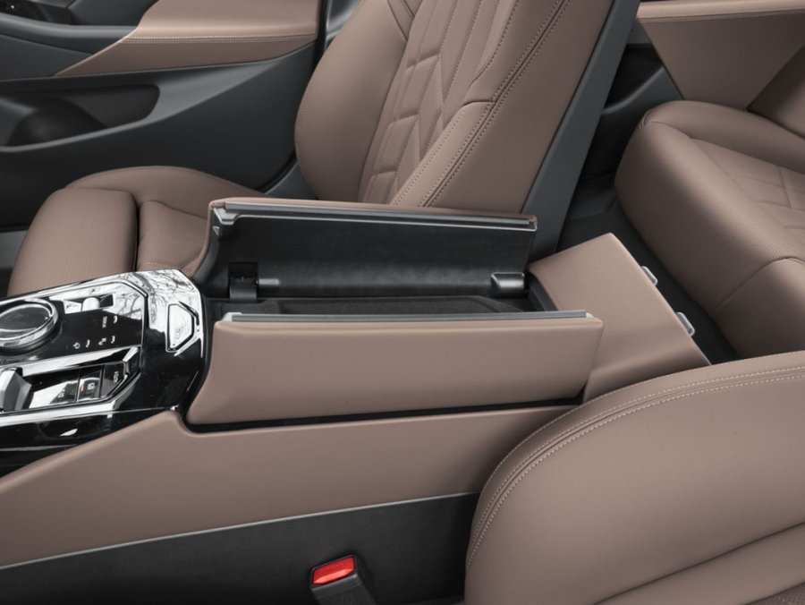 BMW Série 5 2027 2027 Noir saphir métallisé