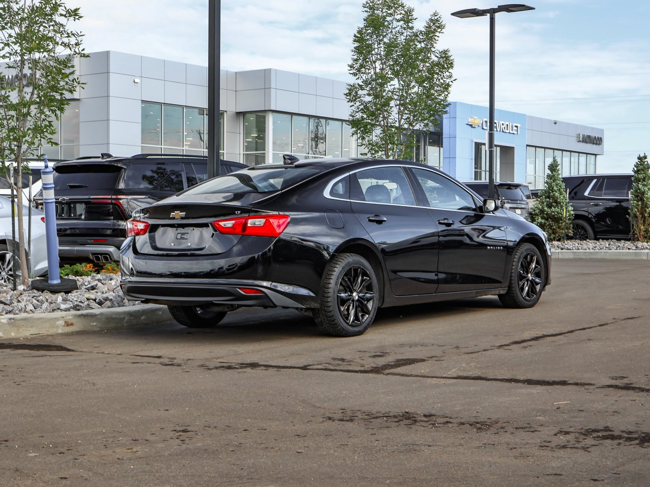 2025 Chevrolet Malibu 4dr Sdn 1LT Black Sherwood Park - photo #7