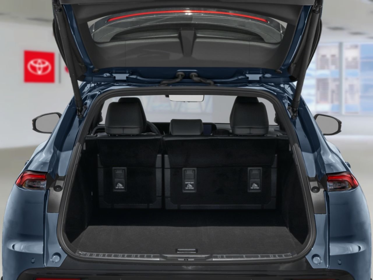 2026 TOYOTA Crown Signia Storm Cloud Mississauga - photo #4