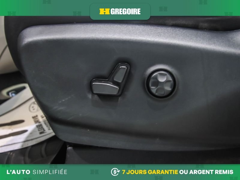 Chrysler Grand Caravan 2023 Blanc Saint-Eustache - photo #18
