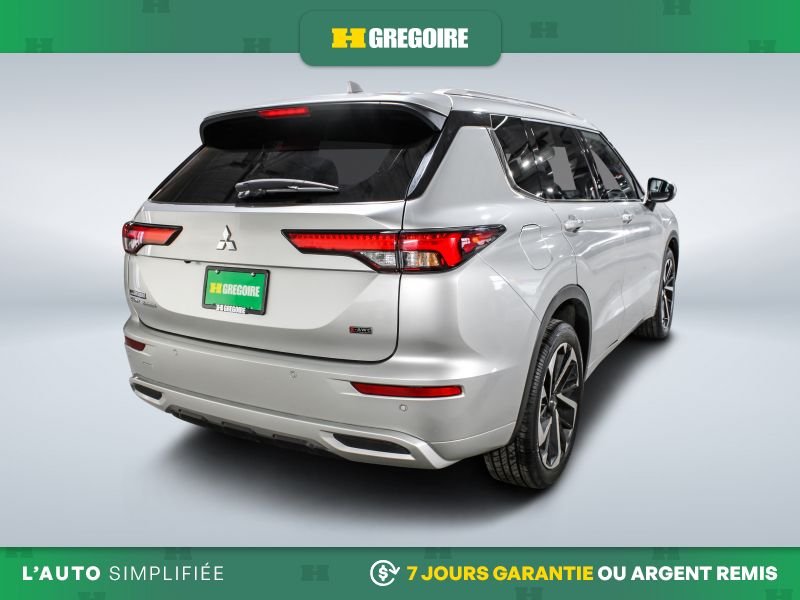 2023 Mitsubishi Outlander Silver Saint-Eustache - photo #8