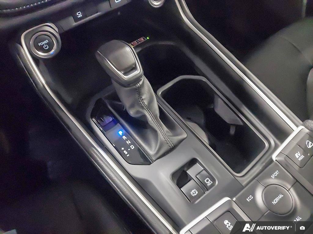 2025 Toyota Grand Highlander 2602009A | Hybrid Limited Wind Chill Pearl Edmonton - photo #17