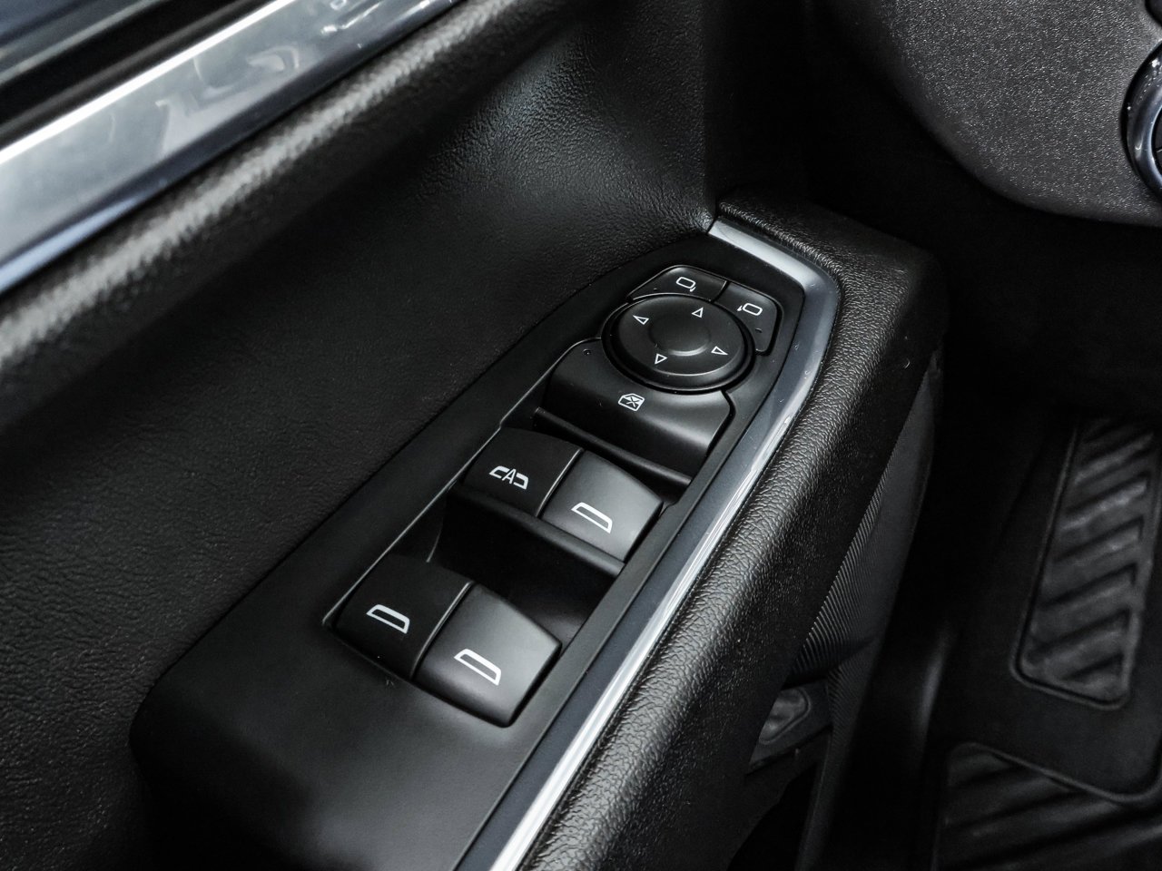 2024 GMC Sierra 1500 4WD Crew Cab 147 Elevation Grey Sherwood Park - photo #18