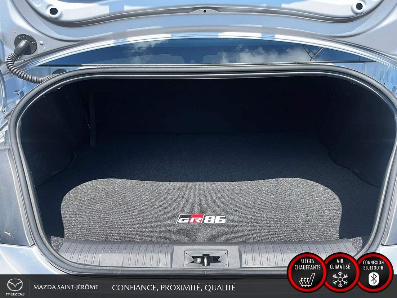 2025 Toyota GR86 Premium | AUTOMATIQUE | CLEAN CARFAX Grey Saint-Jérôme - photo #22