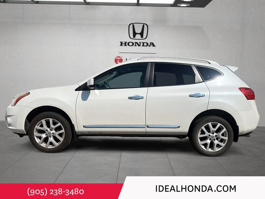 2013 Nissan Rogue 2013 White