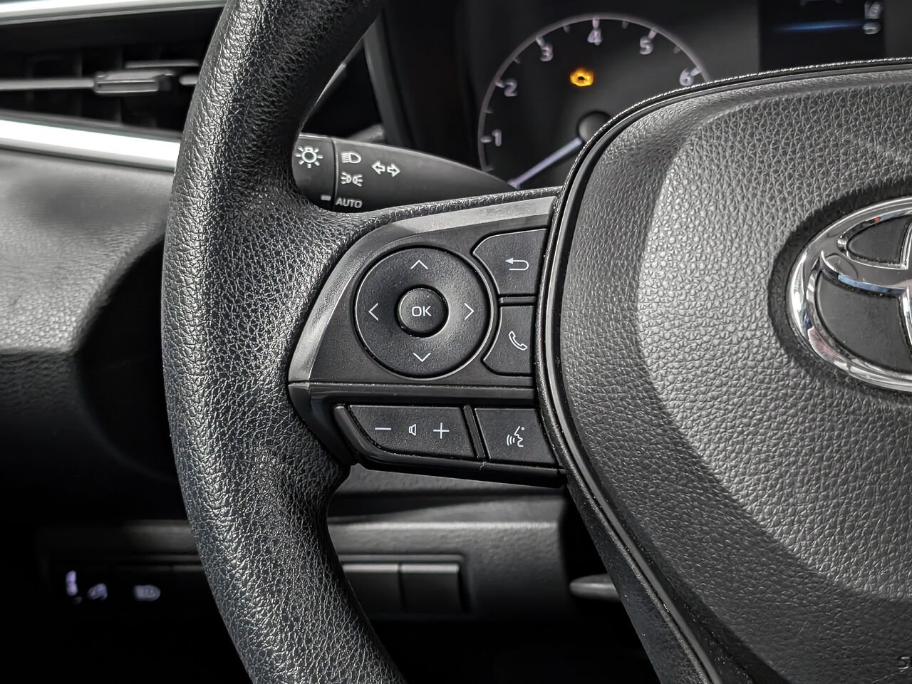 Toyota Corolla LE/SIÈGES CHAUFFANTS/CAMÉRA DE RECUL/BLUETOOTH/AC/ 2023 Noir minuit métallisé Sherbrooke - photo #14